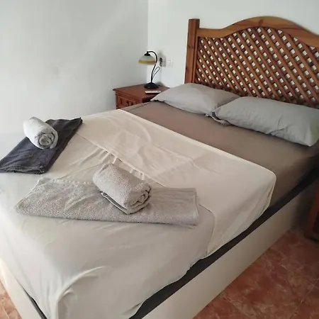 Duplex Au Calme, Proche Toutes Commodites Holiday home